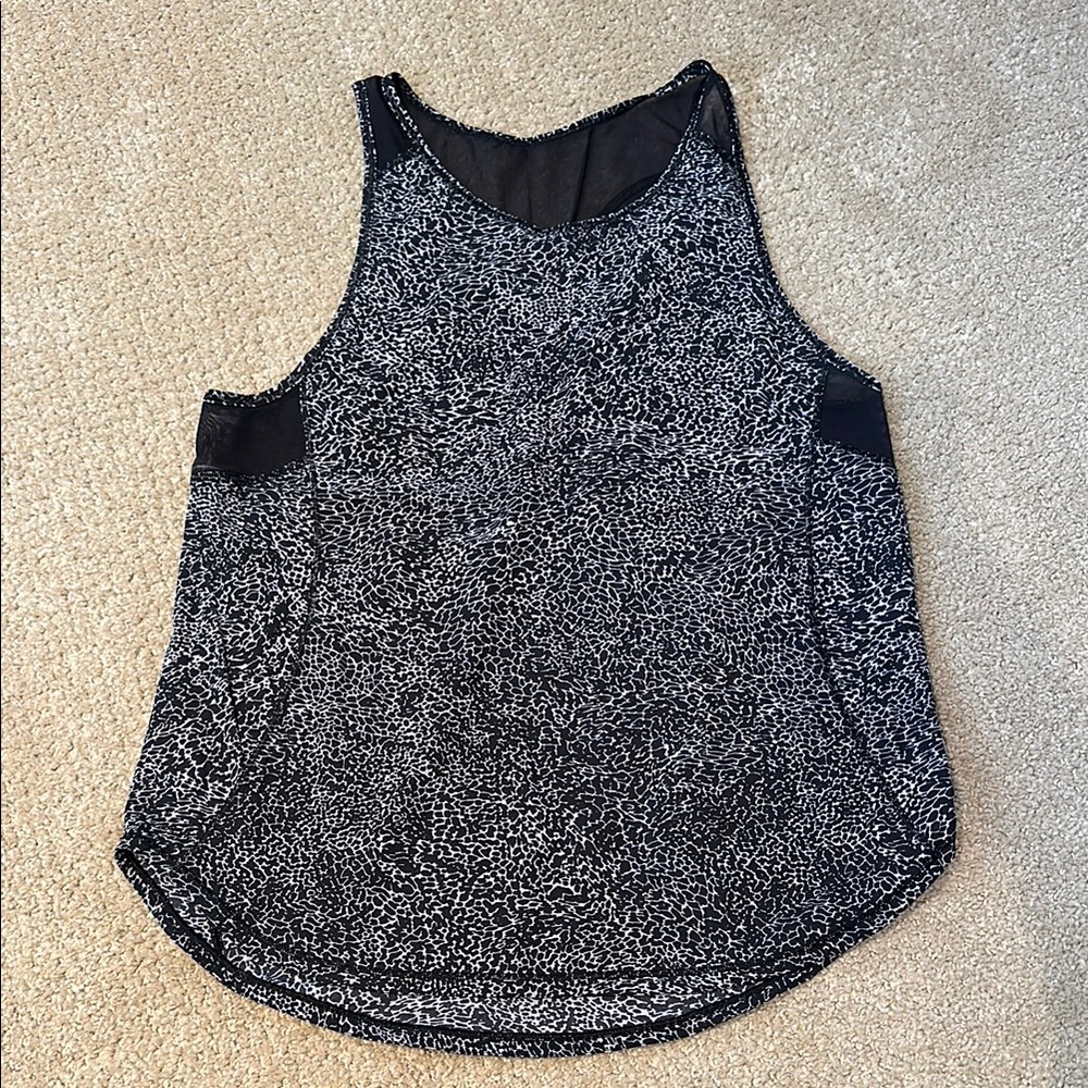 Women's Black and Gray Sleeveless Lulu Top